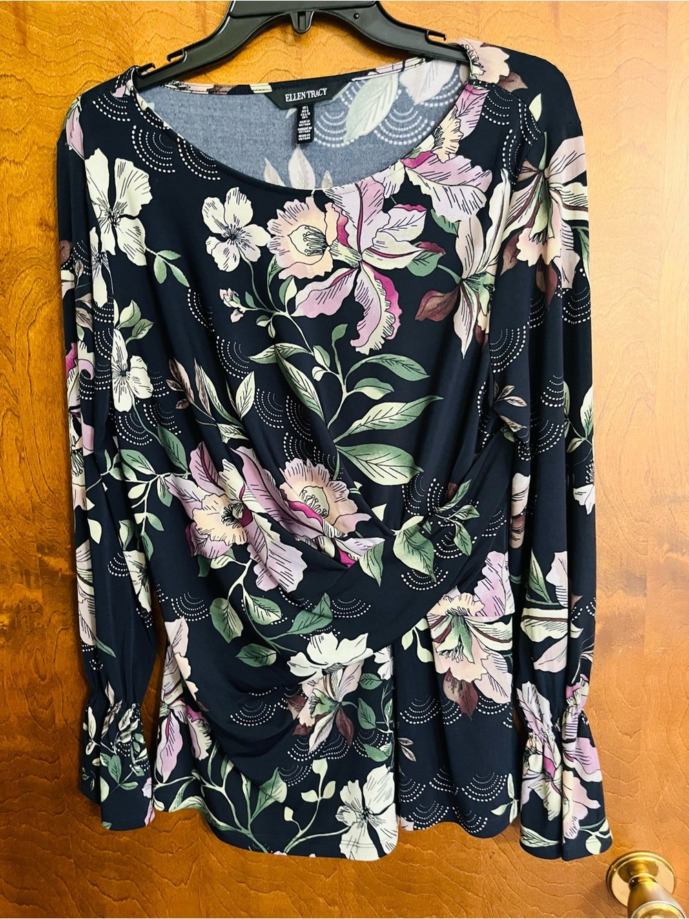 ELLEN TRACY NWOT Size Large Navy Blue Floral Long Sleeve Blouse New Condition - Picture 4 of 8